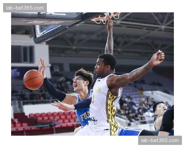 福建晋江文旅102-92爆冷击败青岛,三分命中率创赛季新高